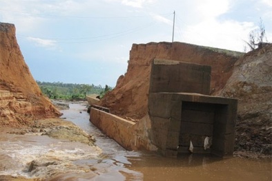 Vỡ đập thủy điện Ia Krel 2, thiệt hại tiền tỷ, ai chịu trách nhiệm?